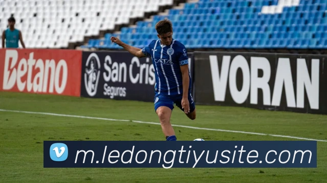 字母与空间的价值观：在困境中寻找无限可能与希望